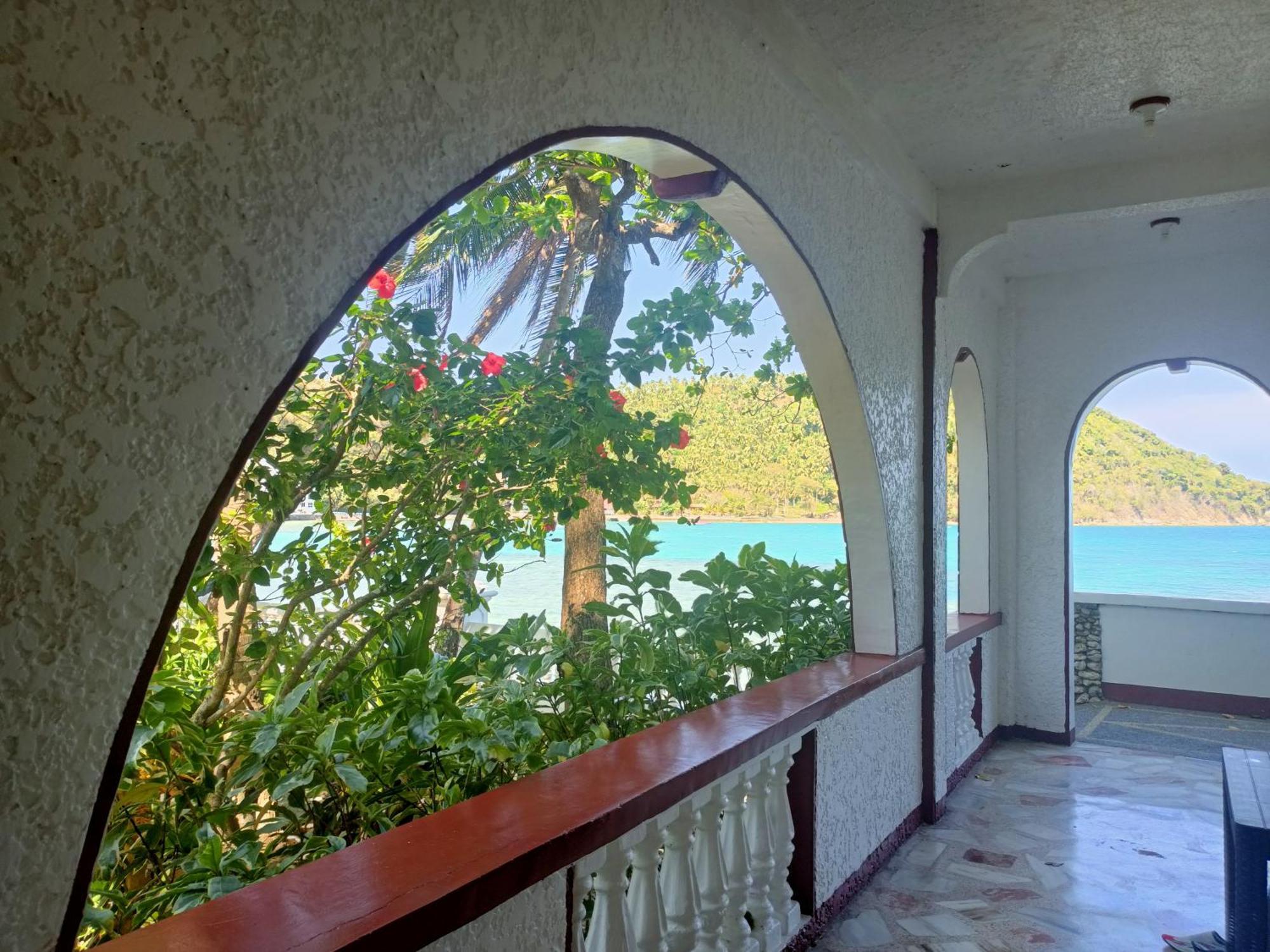 Blue Crystal Beach Resort Puerto Galera Eksteriør billede