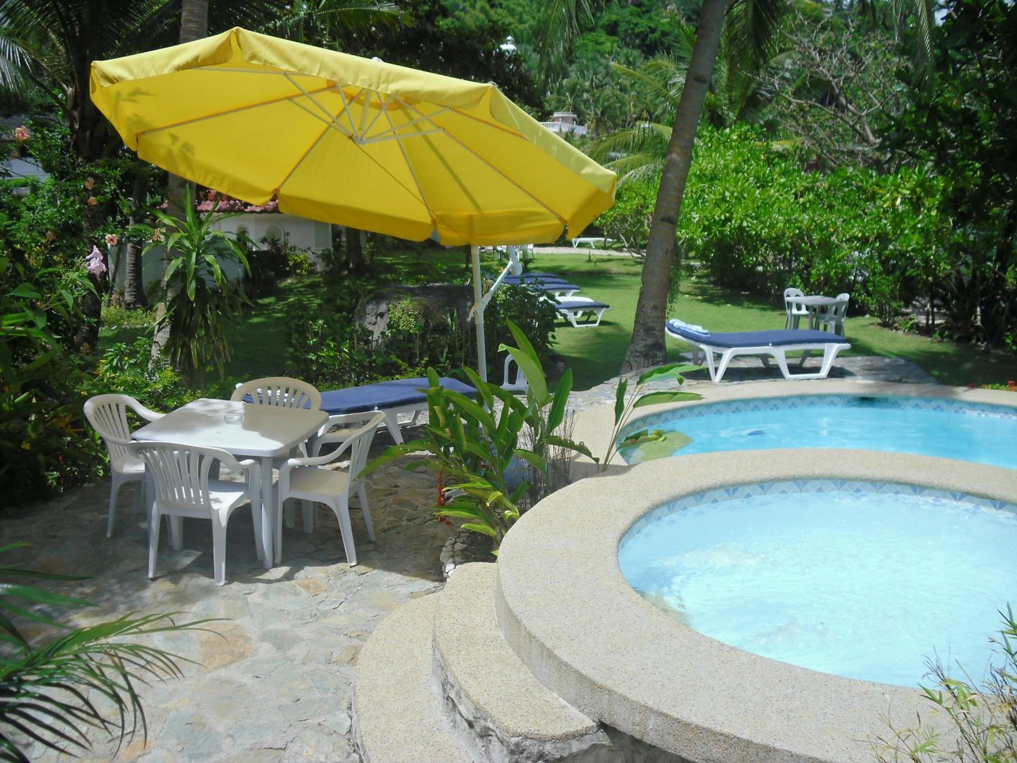 Blue Crystal Beach Resort Puerto Galera Eksteriør billede