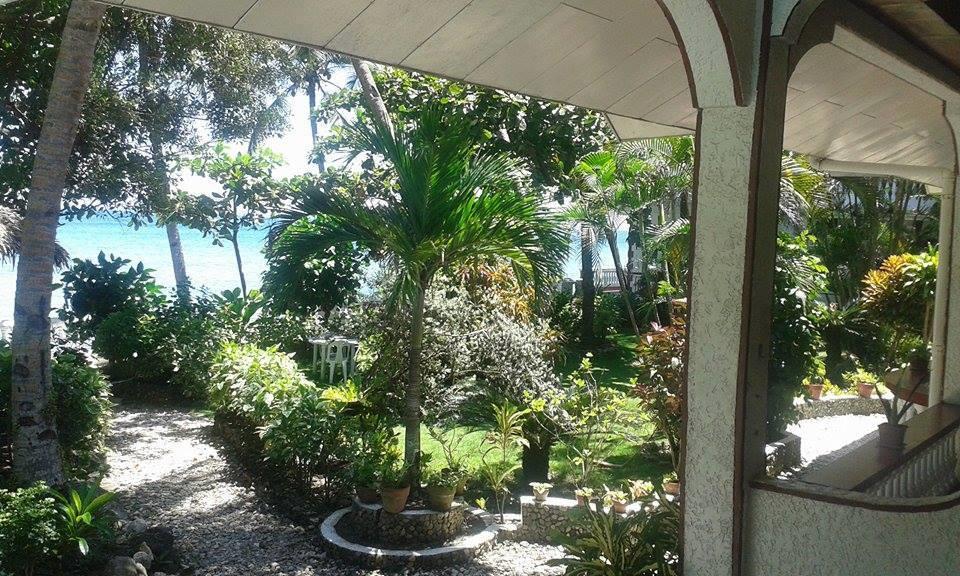 Blue Crystal Beach Resort Puerto Galera Eksteriør billede