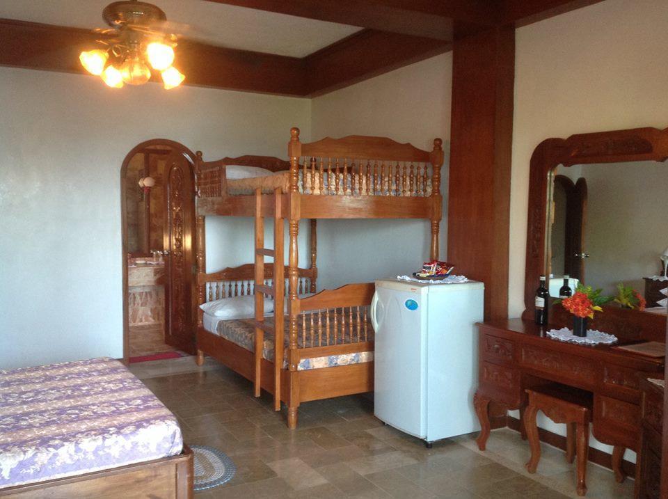 Blue Crystal Beach Resort Puerto Galera Eksteriør billede