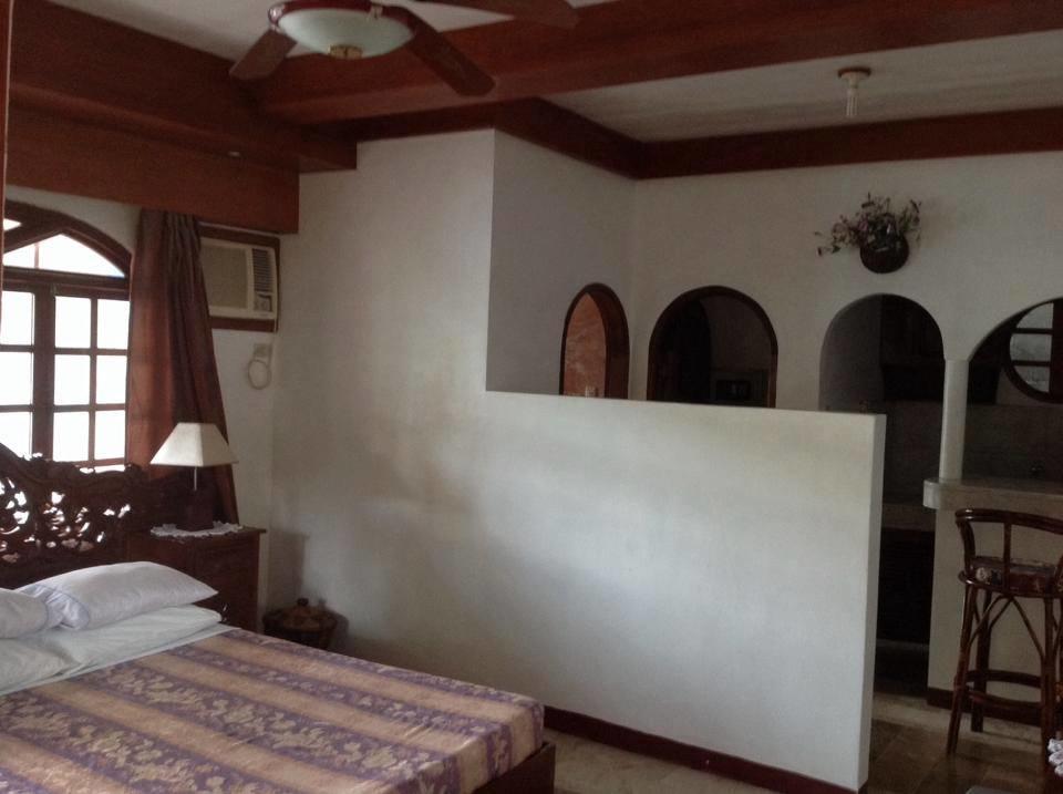 Blue Crystal Beach Resort Puerto Galera Eksteriør billede