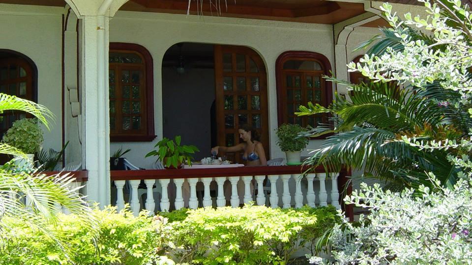 Blue Crystal Beach Resort Puerto Galera Eksteriør billede
